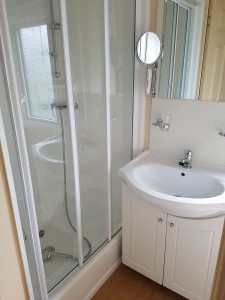 115LM-willerby-aspen-bathroom