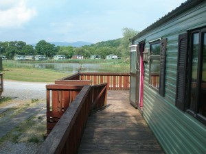 74LM-Willerby-countrystyle-decking