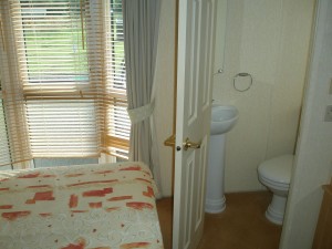 89lm-aspen-bathroom-new