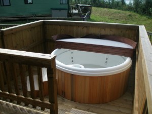 93lm-pec-hottub